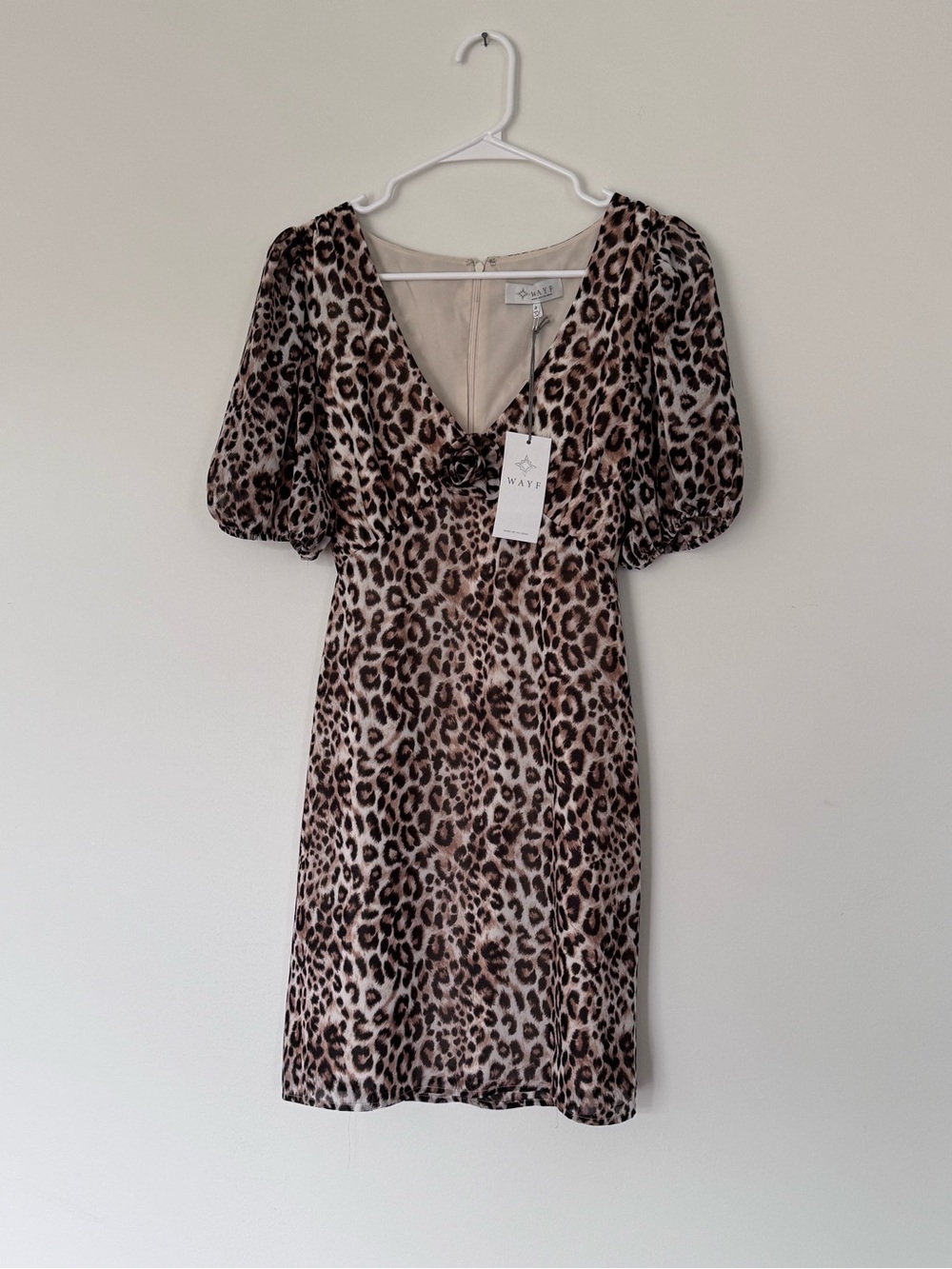 NWT WAYF Leopard Print Puff Sleeve Dress in Brown Small